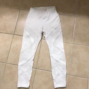Lululemon lace wunder under